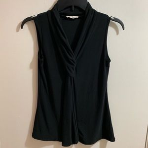 Casual sleeveless black top